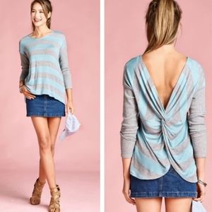 Long sleeve, striped, knit top, asymmetrical hemli